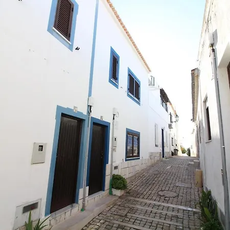 וילה Fisherman's Townhouse At Old Town אלבופיירה